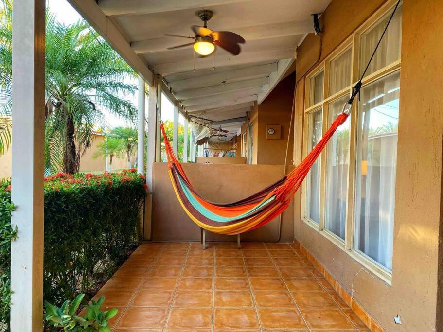 Villa Bliss - 1br With Pool 2 Blocks From Ocean